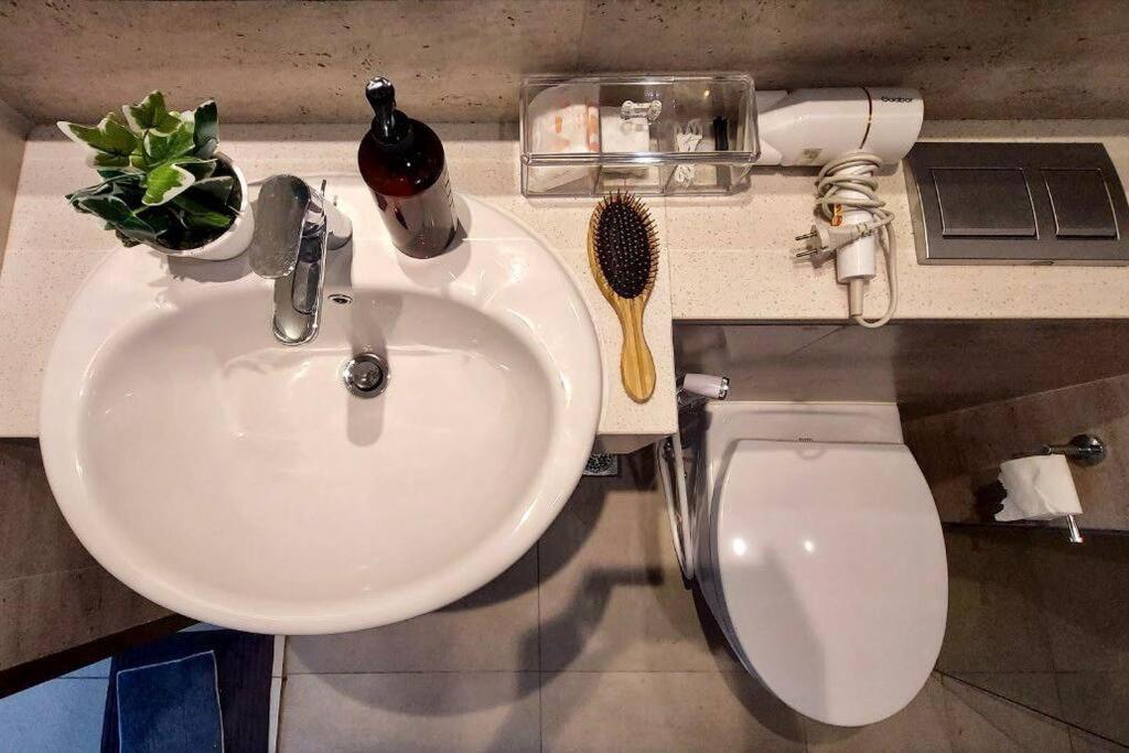 2 Bed Room Apartment In West Dżakarta Zewnętrze zdjęcie